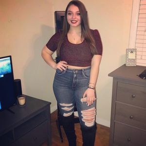 Meet your Posher, Victoria